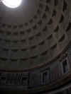 Im Inneren des Pantheon